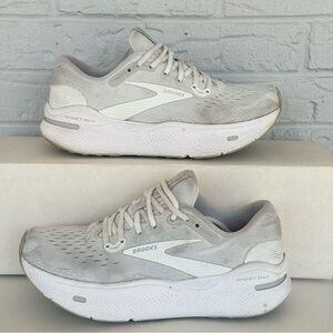 Brooks Ghost Max Running Shoes Women's 8.5B